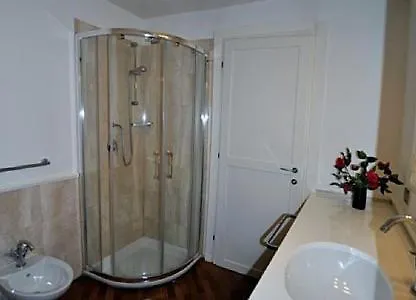 Apartment Sleeps 6 Pool Wifi *
